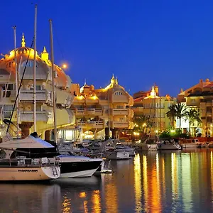 https://puerto-marina-benalmadena-29631.1costadelsol.com